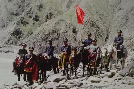 法官为什么给牦牛数牙，在山头喊话？【70年政法路】图片