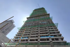 有喜有忧！城南双子塔成功封顶！某项目进展缓慢，令业主担忧图片
