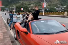 贺州5位女网红机动车道上跳舞拍视频，交警喊话：来接受处理图片