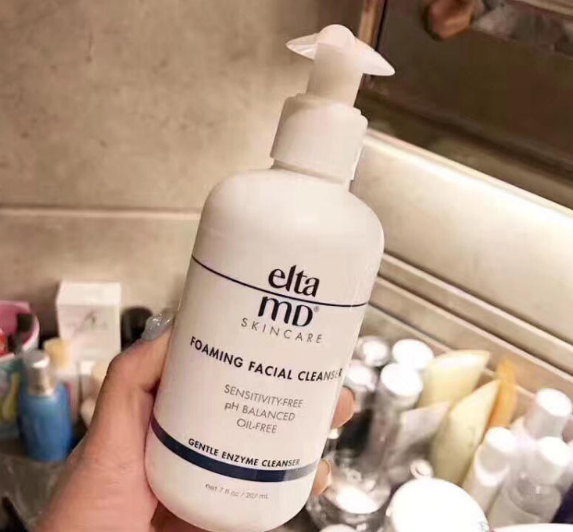 油皮痘痘肌怎么护肤？男女通用的好用氨基酸洗面奶推荐！