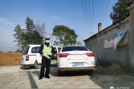 闯红灯187条！宣城1辆皖P白车终被查扣！图片