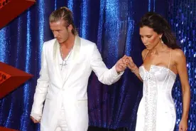 贝克汉姆和维多利亚结婚21周年，21张照片诉说了两人的情感经历图片