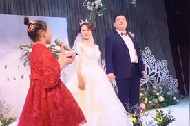 婚礼神曲“重回殿堂”，外甥女一首《给你们》献唱，感动新郎舅舅视频封面