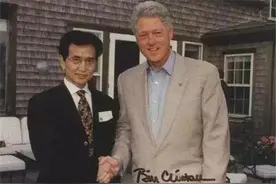 意念拦截原子弹，信徒800万，曾与美国总统合影，严新到底有多狠图片