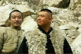 东北剿胡子，王队长用十斤“蛤蟆癞”定计，让胡子们乖乖下山投降图片
