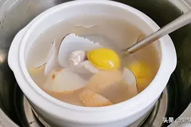 入秋我家经常给小孩煲一道汤，清热润肺，一周喝2次预防感冒图片