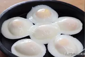 婆婆做的荷包蛋圆润不散，看了做法后，才知道方法用得不对图片