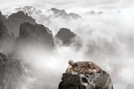 易经：人只有一辈子，想要闯出点名堂，就先学会潜伏自己图片