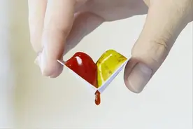 日本零食的包装能有多“变态”？网友惊呆：喝酸奶居然从不舔盖…图片