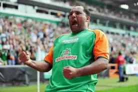 盘点速度最快的足球球星，都是传给3秒后的自己，中国球星在列图片