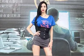 “第一长腿车模”吴春怡发图遭群嘲：这大长腿是真还是假？图片
