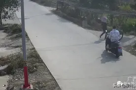 广西融水：15岁少年离家出走欲轻生，民警找到时，少年又饿又困且体力透支~图片