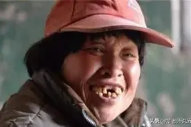 “昆仑女神”杨丽独守大山20年，路人供其食物，军车路过也会敬礼图片