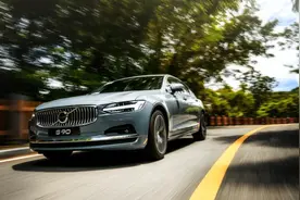 新款沃尔沃S90试驾：2.0T+8AT开起来很顺滑图片
