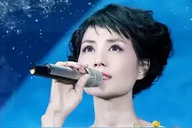 结婚纪念日也要直播？90后女网红嫁的老公大她25岁，是王菲的老师图片