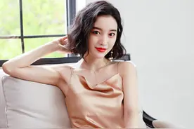 品质 气质修身性感缎面荡领吊带过膝连衣裙图片