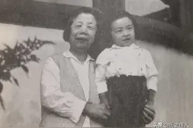 邓颖超和秘书女儿的祖孙情：我们是一家人，你怎么还要叫我邓奶奶图片