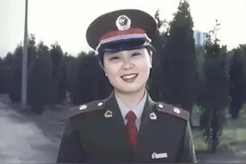 战“疫”明星录 | 蔷薇般坚强的女将军，如何“过关斩毒”？图片