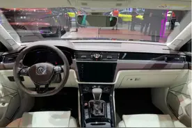 2021款大众辉昂，又降5.8万，外观豪气，内饰上档次图片