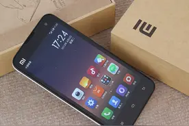 200万不能白花：小米全球弃用「Mi」Logo，改用「xiaomi」品牌图片