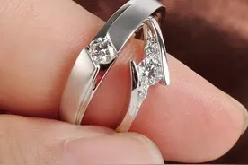 黄金金价上涨，铂金价格却下跌，现在铂金首饰值得购买吗？图片