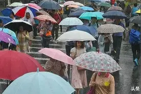 新型雨伞发布，一年就卖了170万把图片