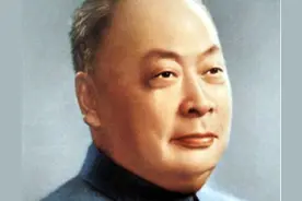 有人吃东西沾墨汁，这人不是陈毅图片