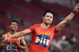 百米跑进10秒内有多难？两亿人才出现2个，苏炳添是黄种人的骄傲图片