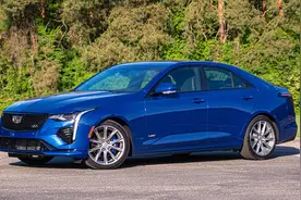 凯迪拉克CT4-V，价格堪比BBA，性能呢？图片