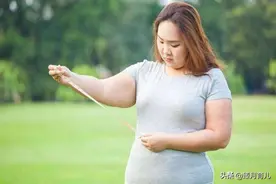孕妇怎么控制体重，光靠管住嘴够不够图片