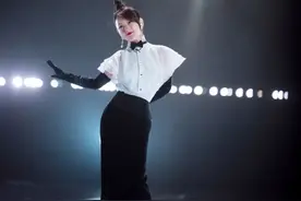 杨钰莹当年有多红：一场商演顶首都一套房，唱片能卖出上千万张图片