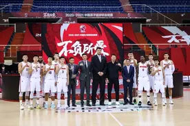 盘点CBA历年总冠军戒指：最好看的最便宜，姚明定制版最尊贵图片