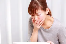 为何有的孕妇从不吐？有的孕妇吐不停，医生一番话，大家恍然大悟图片