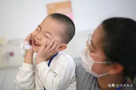 男童患基因病成“西瓜肚”，18岁姐姐捐骨髓救命：他是家中的宝图片