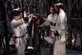 《密室大逃脱》密逃团一路破解谜题 黄明昊遇克星无比煎熬图片