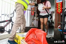 10%的新加坡家庭过去12个月曾经历食物不足图片