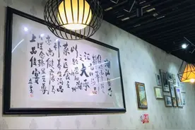 来这里，我们都是“胶己人”图片