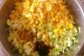 大头菜和鸡蛋做包子馅，鲜香味美，比肉还香，孩子吃不够图片