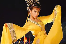 娥皇：被两朝皇帝爱上，被亲妹横刀夺爱气死，芳年早逝却值得庆幸图片