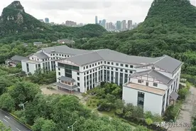 一个城区 一所老年大学——柳州城市建设巡礼系列报道之六图片