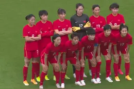 中国女足进攻成功率低，0-5惨负巴西女足，巴西老将玛塔梅开二度图片