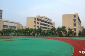 县城中学教师的尴尬——一个被忽视的教师群体图片