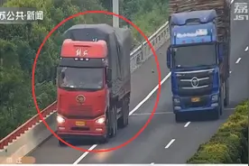 半挂车高速爆胎 占两车道暴走10多公里 轮毂都已经变形图片