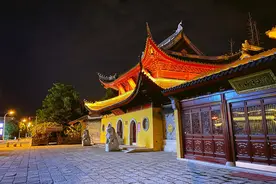 无锡有一条仿古商业街，模仿南长街修建而成，没想到却非常冷清图片