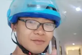 杭州外卖小哥突然给顾客吹泡泡！视频笑喷网友：谁还不是个宝宝图片