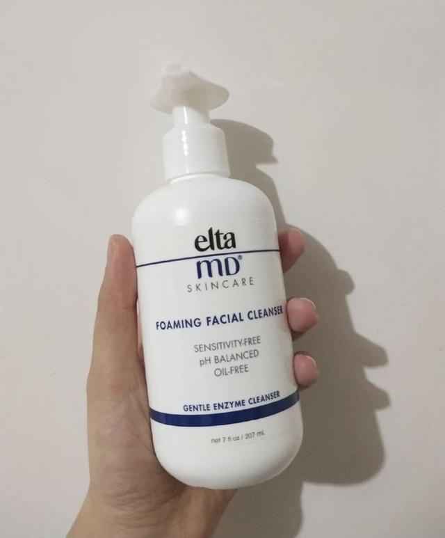 超市里“最不起眼”的6款洗面奶，穷人看不上，有钱人却抢着买