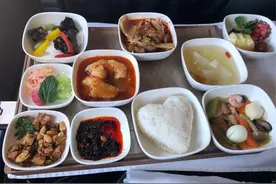 川航“养猪餐”不算啥，这5家航空公司的飞机餐，机票贵点也要吃图片