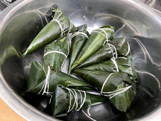 煮粽子冷水下锅还是热水下锅？搞错的人很多，难怪不好吃还夹生