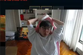 MLXG谈打野：除了Dandy、Tarzan、Canyon，其他打野都是笑话图片