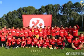 压哨签字，淄博蹴鞠绝处逢生图片